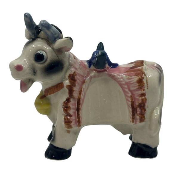 Hand-Painted Ceramic Cow Salt & Pepper Shakers Vintage Collectible 1950s Style - Picture 4 of 11